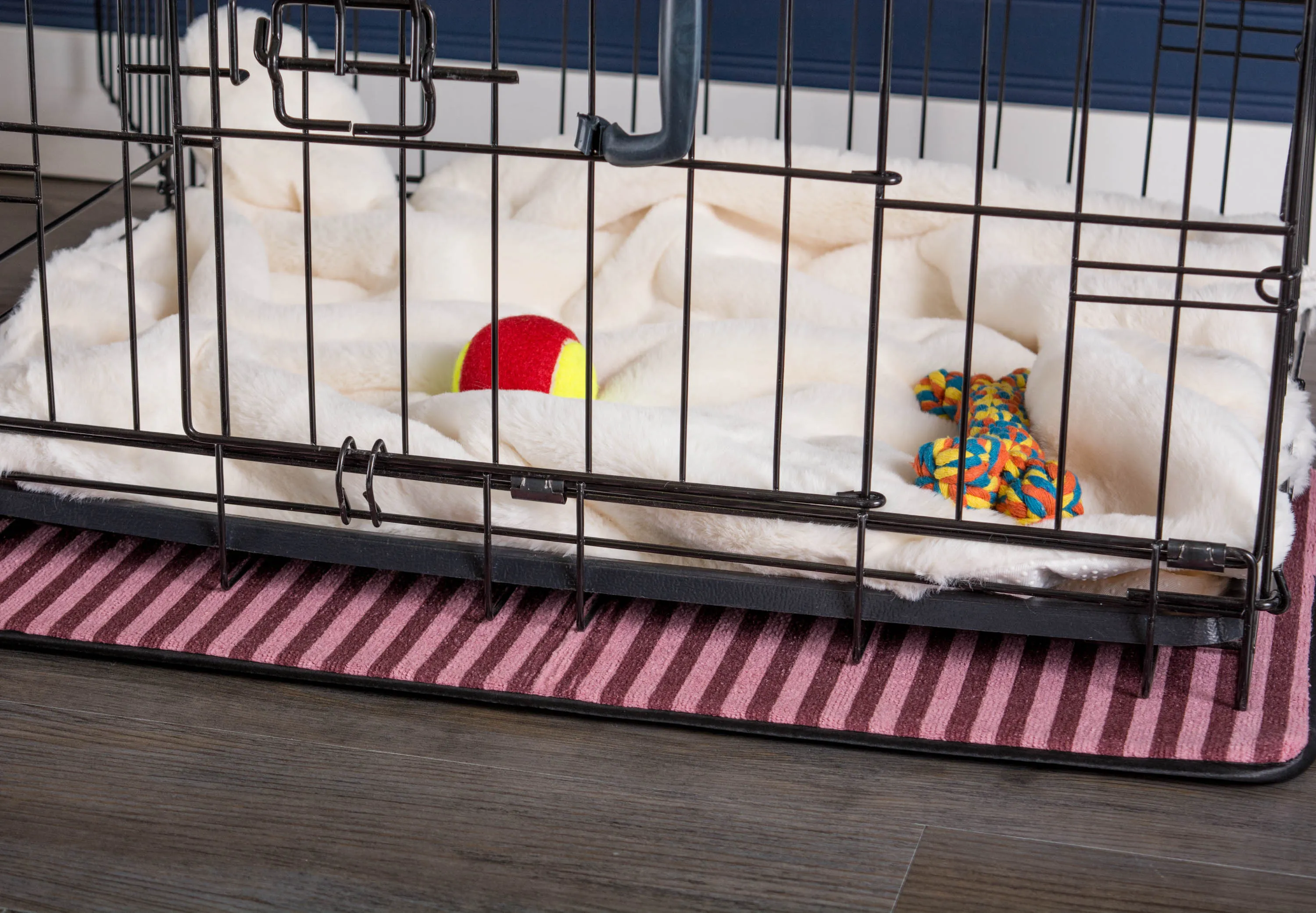 Pet Crate Liner, Faux Fur, Cranberry, XX-Large - 27x48"